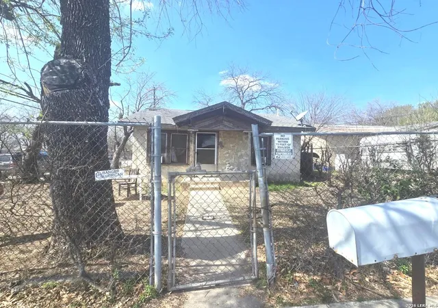 Photo 2 of Single family home for sale at 403 N San Felipe, San Antonio, TX 78228 | MLS# 1945113 | Listing updated on 2026-06-14