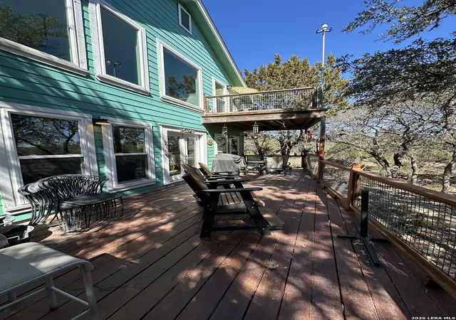 Photo 2 of Single family home for sale at 1724 Canyon Lake, Canyon Lake, TX 78133 | MLS# 1945153 | Listing updated on 2026-04-03