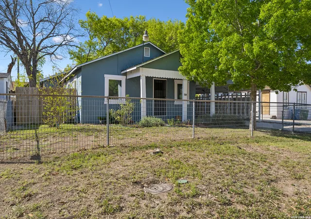 Photo 1 of Single family home for sale at 250 Benita, San Antonio, TX 78210 | MLS# 1945175 | Listing updated on 2026-06-09