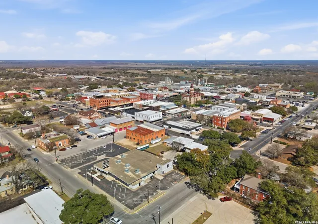 27th image of 510 S Guadalupe Street, Lockhart, TX 78644 | MLS# 1945197