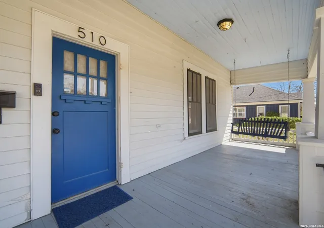 Photo 3 of Sale Pending at 510 S Guadalupe St, Lockhart, TX 78644 | MLS# 1945197 | Listing updated on 2026-04-07
