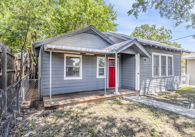 Photo 3 of Multi family home for sale at 525 527 Mckinley, San Antonio, TX 78210 | MLS# 1945221 | Listing updated on 2026-07-18