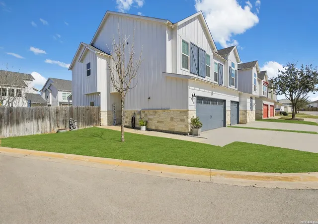 Photo 2 of Condo for sale at 243 Sapphire #1201, New Braunfels, TX 78130 | MLS# 1945252 | Listing updated on 2026-09-16