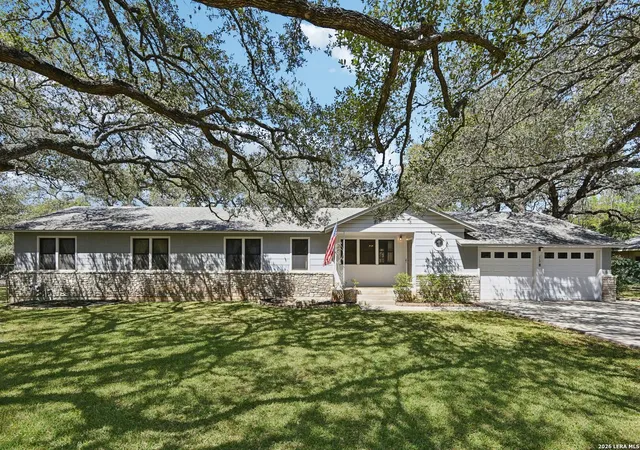 Photo 1 of Sale Pending at 115 Dogwood Ln, San Antonio, TX 78213 | MLS# 1945256 | Listing updated on 2026-04-02