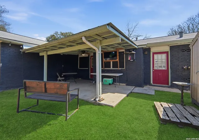 Photo 4 of Sale Pending at 7115 Forest Brk, San Antonio, TX 78240 | MLS# 1945293 | Listing updated on 2026-10-26