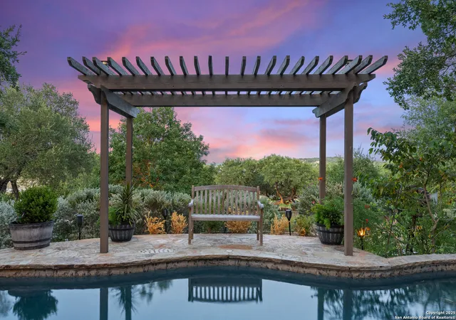 Photo 2 of Single family home for sale at 259 Oak Hideaway, Canyon Lake, TX 78133 | MLS# 1945318 | Listing updated on 2026-05-06