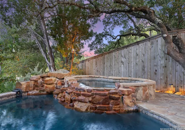 Photo 3 of Single family home for sale at 259 Oak Hideaway, Canyon Lake, TX 78133 | MLS# 1945318 | Listing updated on 2026-05-06