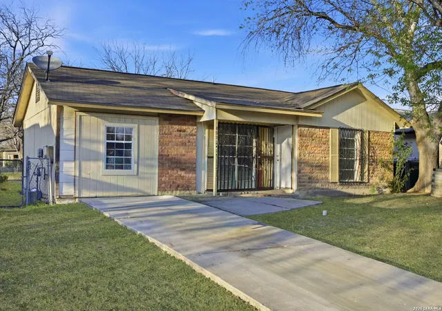 Photo 1 of Single family home for sale at 4923 Waycross Ln, San Antonio, TX 78220 | MLS# 1945329 | Listing updated on 2026-03-13