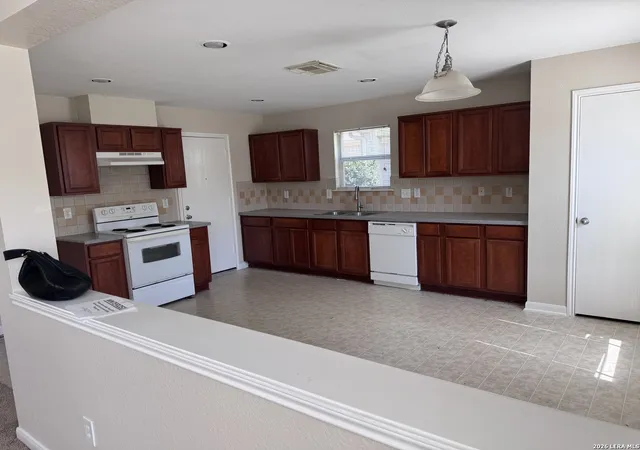 4th image of 18223 Fair Grange, Cypress, TX 77433 | MLS# 1945338