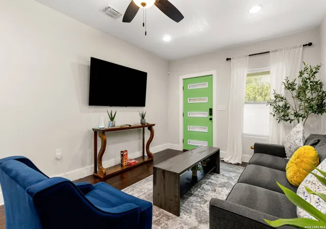 Photo 3 of Single family home for sale at 1226 Lamar, San Antonio, TX 78202 | MLS# 1945351 | Listing updated on 2026-03-13