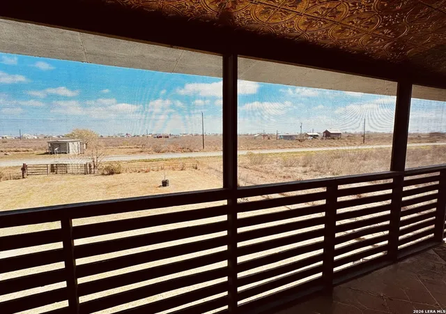 5th image of 126 Washington Ave, Port Lavaca, TX 77979 | MLS# 1945361