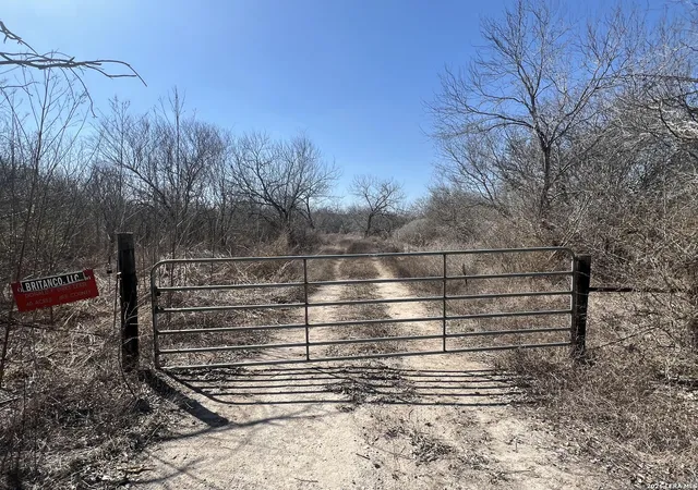 3rd image of 8113 Chestnut Ln, Beeville, TX 78102 | MLS# 1945366