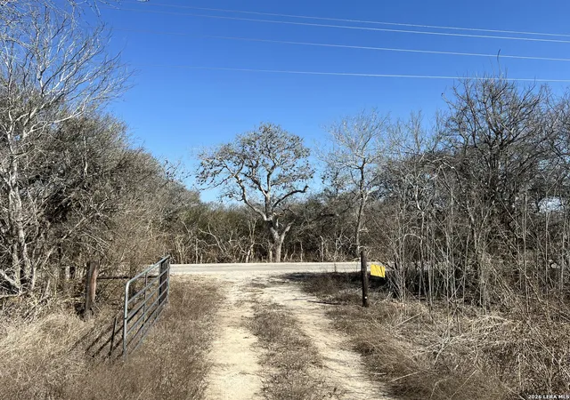 5th image of 8113 Chestnut Ln, Beeville, TX 78102 | MLS# 1945366