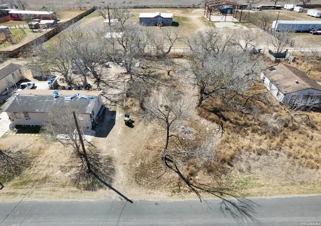 Homes for sale in Elmendorf, TX | 18829 Lagloria Rd, Elmendorf, TX 78112 | MLS# 1945402