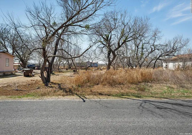 Homes for sale in Elmendorf, TX | 18829 Lagloria Rd, Elmendorf, TX 78112 | MLS# 1945402
