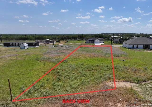 Photo 2 of Sale Pending at 16923 Rancho Escondido Rd, San Antonio, TX 78002 | MLS# 1945406 | Listing updated on 2026-03-17