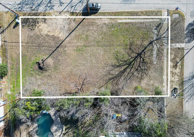 1st image of 1003 W Woodlawn Ave, San Antonio, TX 78201 | MLS# 1945464