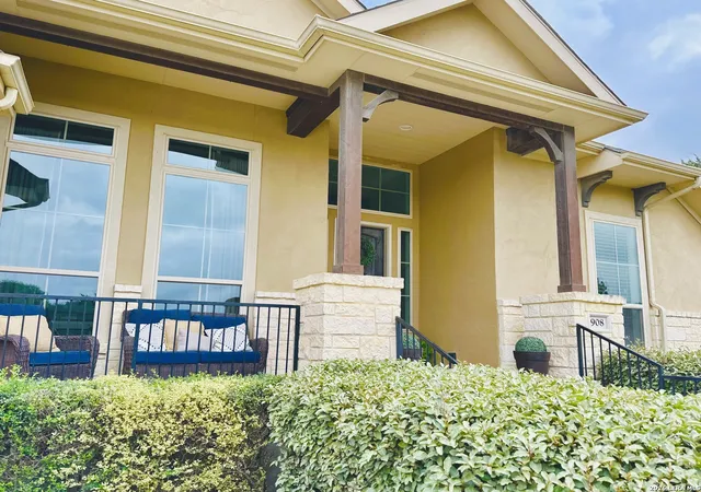 2nd image of 908 Wilderness Oaks, New Braunfels, TX 78132 | MLS# 1945487