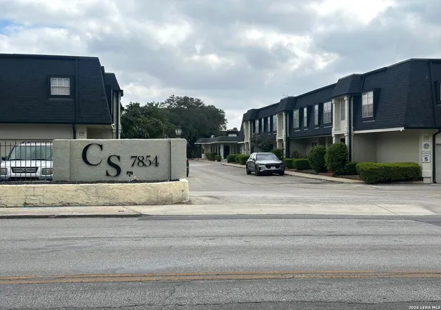 1st image of 7834 Broadway #304, San Antonio, TX 78209 | MLS# 1945502