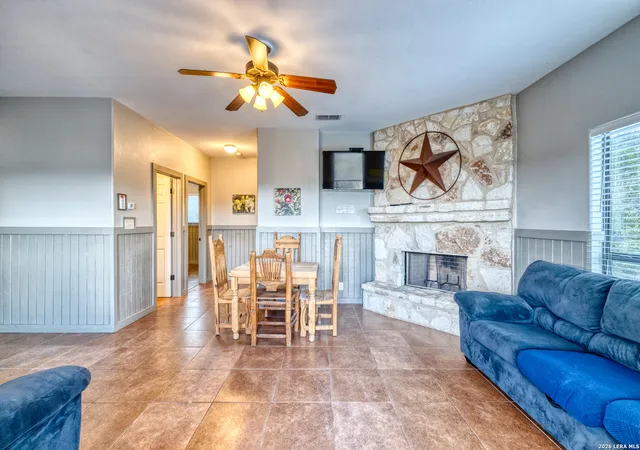 5th image of 23525 N Us Hig N Hwy 83 #303, Concan, TX 78838 | MLS# 1945514