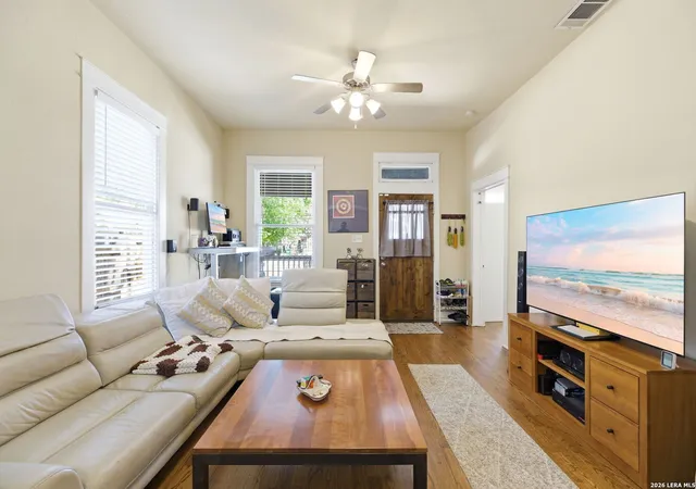 Photo 3 of Sale Pending at 528 Devine, San Antonio, TX 78210 | MLS# 1945536 | Listing updated on 2026-03-20