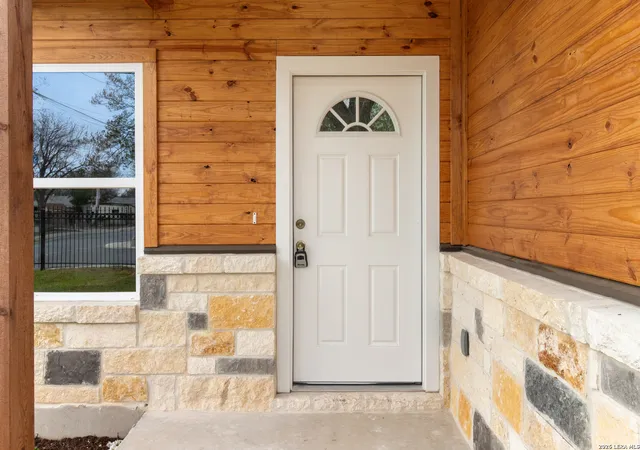 Homes for sale in San Antonio, TX | 202 Segura, San Antonio, TX 78237 | MLS# 1945538