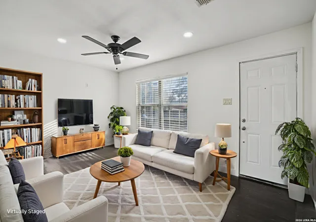 Photo 3 of Sale Pending at 714 S Milam St, Seguin, TX 78155 | MLS# 1945545 | Listing updated on 2026-04-06