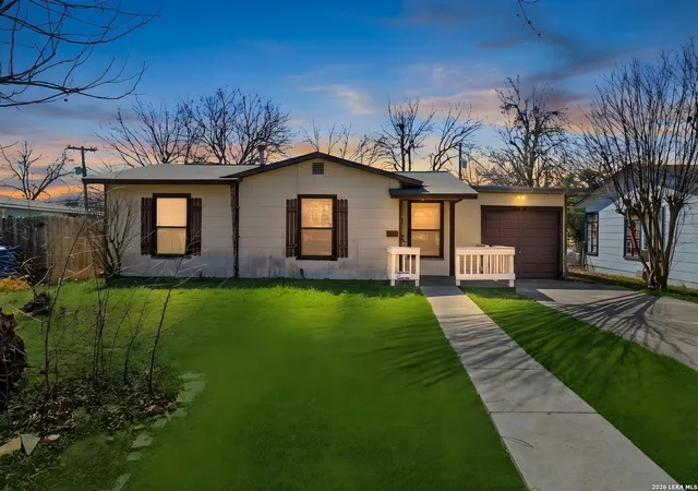 Photo 1 of Sale Pending at 262 Redrock Dr, San Antonio, TX 78213 | MLS# 1945660 | Listing updated on 2026-03-26