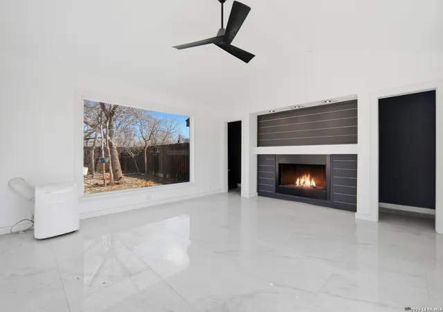 2nd image of 19320 Leal St, San Antonio, TX 78221 | MLS# 1945673