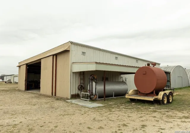 3rd image of 120 Vagabond, Marion, TX 78124 | MLS# 1945738