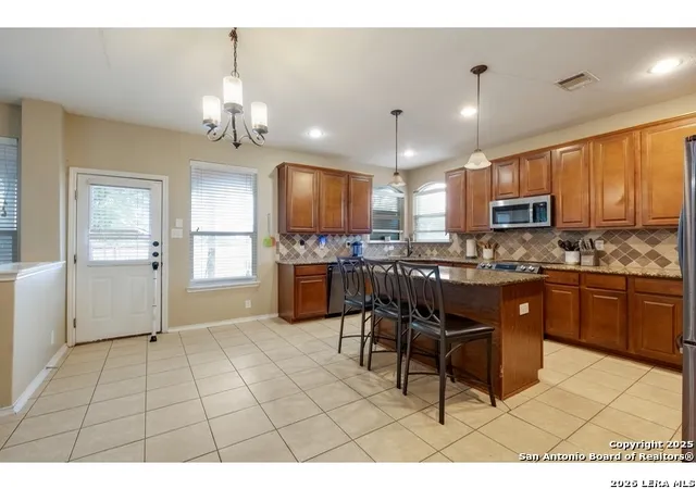 Photo 3 of Single family home for sale at 401 Zoeller, Cibolo, TX 78108 | MLS# 1945743 | Listing updated on 2026-03-14