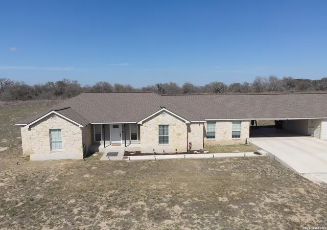 1st image of 416 Maske, Somerset, TX 78069 | MLS# 1945744