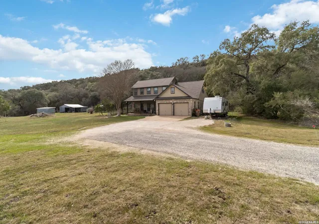 Photo 4 of Sale Pending at 9238 N Point Dr, San Antonio, TX 78266 | MLS# 1945762 | Listing updated on 2026-03-22