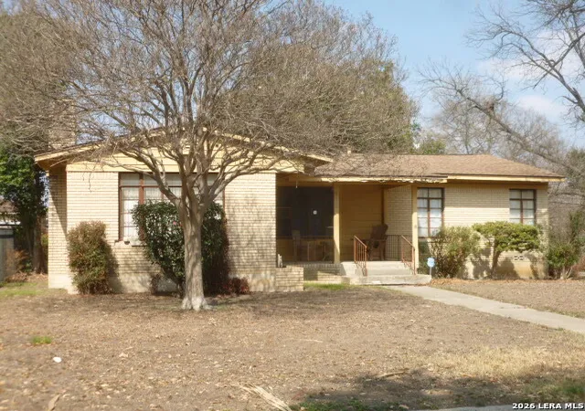 Photo 3 of Sale Pending at 115 Rosemont, San Antonio, TX 78228 | MLS# 1945764 | Listing updated on 2026-03-26