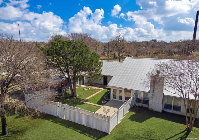 4th image of 1323 Mary Preiss, New Braunfels, TX 78132 | MLS# 1945828