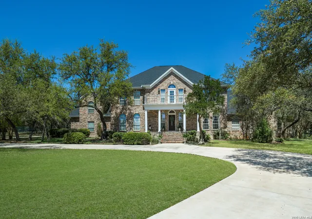 73rd image of 2327 Estate Gate Dr, San Antonio, TX 78260 | MLS# 1945864