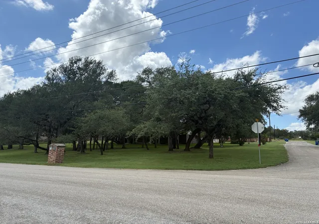 Photo 3 of Single family home for sale at 791 Edwards, New Braunfels, TX 78132 | MLS# 1945874 | Listing updated on 2026-09-15
