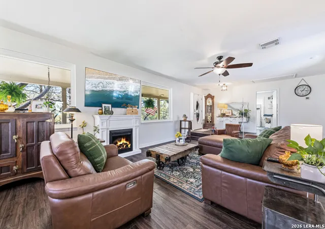 Photo 4 of Single family home for sale at 791 Edwards, New Braunfels, TX 78132 | MLS# 1945874 | Listing updated on 2026-09-15