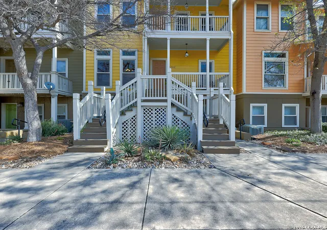 Photo 3 of Single family home for sale at 400 E Guenther St #2202 #2202, San Antonio, TX 78210 | MLS# 1945911 | Listing updated on 2026-03-29
