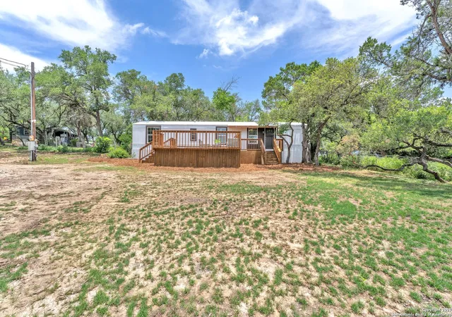4th image of 337 Buckhorn Dr, Canyon Lake, TX 78133 | MLS# 1945949