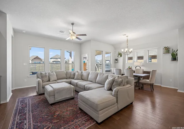 Photo 4 of Sale Pending at 833 Silver Fox, Cibolo, TX 78108 | MLS# 1945967 | Listing updated on 2026-03-24