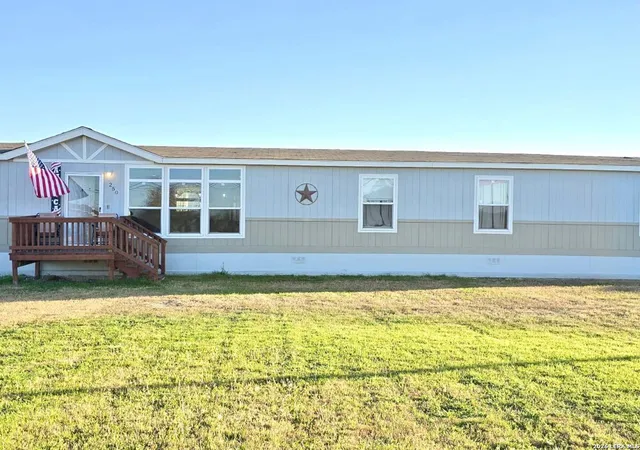 1st image of 250 County Road 4631, Hondo, TX 78861 | MLS# 1946060
