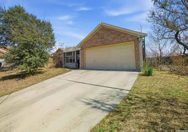 Photo 2 of Single family home for sale at 7410 Baja Pt, San Antonio, TX 78242 | MLS# 1946077 | Listing updated on 2026-04-18