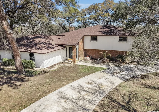 Photo 3 of Single family home for sale at 301 Sagecrest, San Antonio, TX 78232 | MLS# 1946081 | Listing updated on 2026-04-17