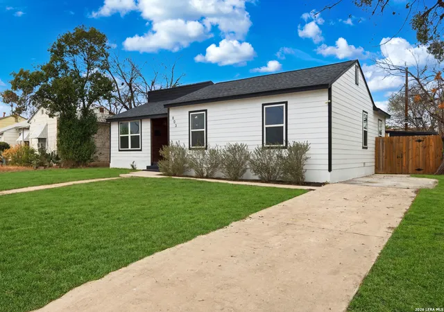 Photo 3 of Sale Pending at 803 Fresno, San Antonio, TX 78212 | MLS# 1946098 | Listing updated on 2026-05-04