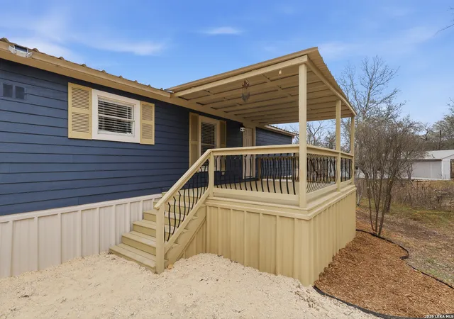 2nd image of 872 County Road 4511, Hondo, TX 78861 | MLS# 1946104