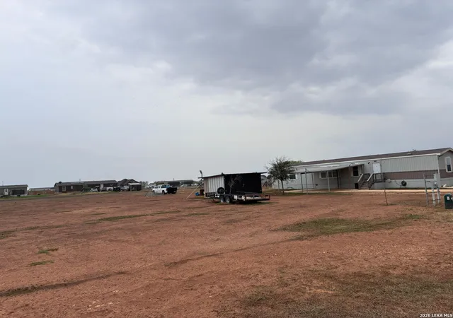 Photo 4 of Sale Pending at 148 Anaqua Dr, Pleasanton, TX 78064 | MLS# 1946110 | Listing updated on 2026-04-03