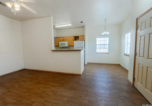 2nd image of 1000 Diamond Dr (unit 3201 3204), Boerne, TX 78006 | MLS# 1946111
