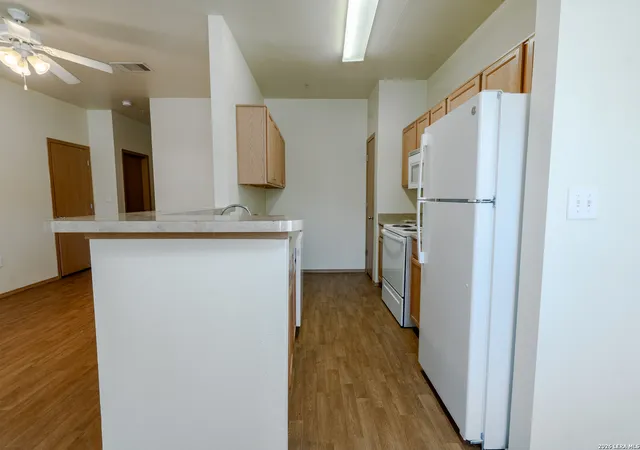 3rd image of 1000 Diamond Dr (Unit 3201-3204), Boerne, TX 78006 | MLS# 1946111