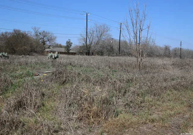 Photo 3 of Sale Pending at 20530 Pleasanton Rd, San Antonio, TX 78221 | MLS# 1946112 | Listing updated on 2026-03-23